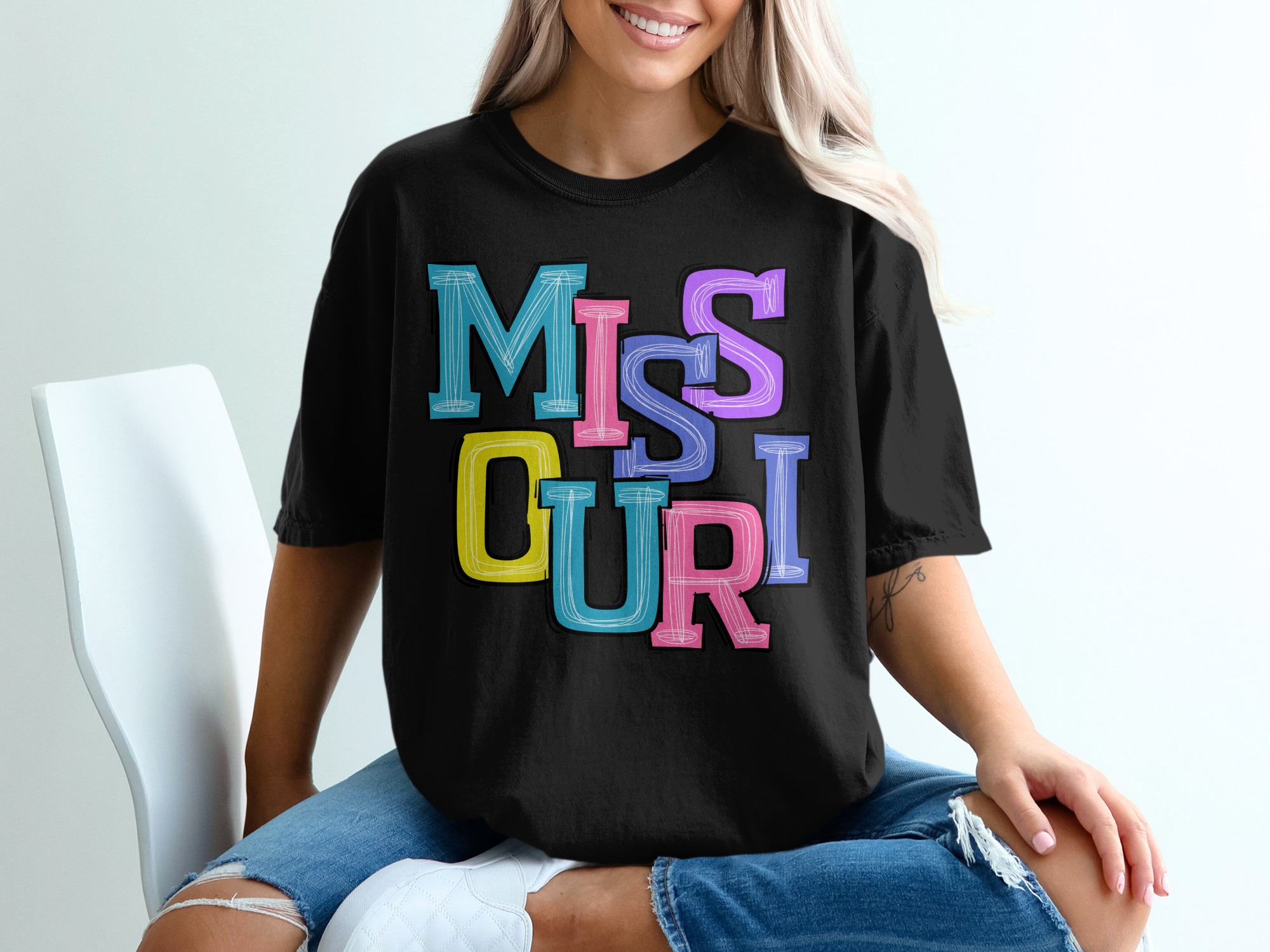 Colorful Missouri Text State Pride Fashion Statement T-Shirt - Image 2