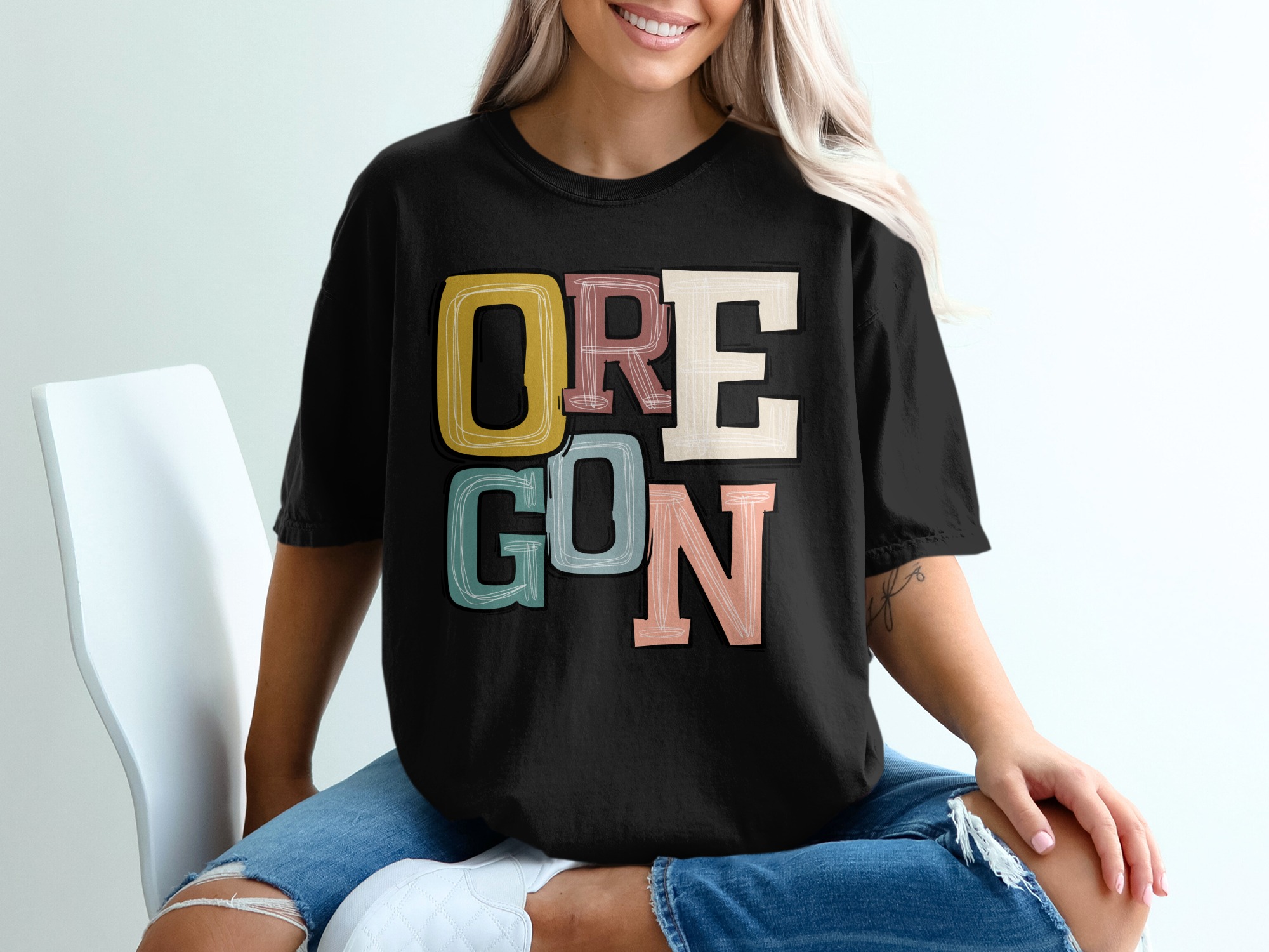 Oregon T-Shirt, Colorful State Tee, Oregon Gift, Vacation Souvenir, Oregon Home, Graphic Tee, Trendy Tshirt, Travel Oregon - Image 2