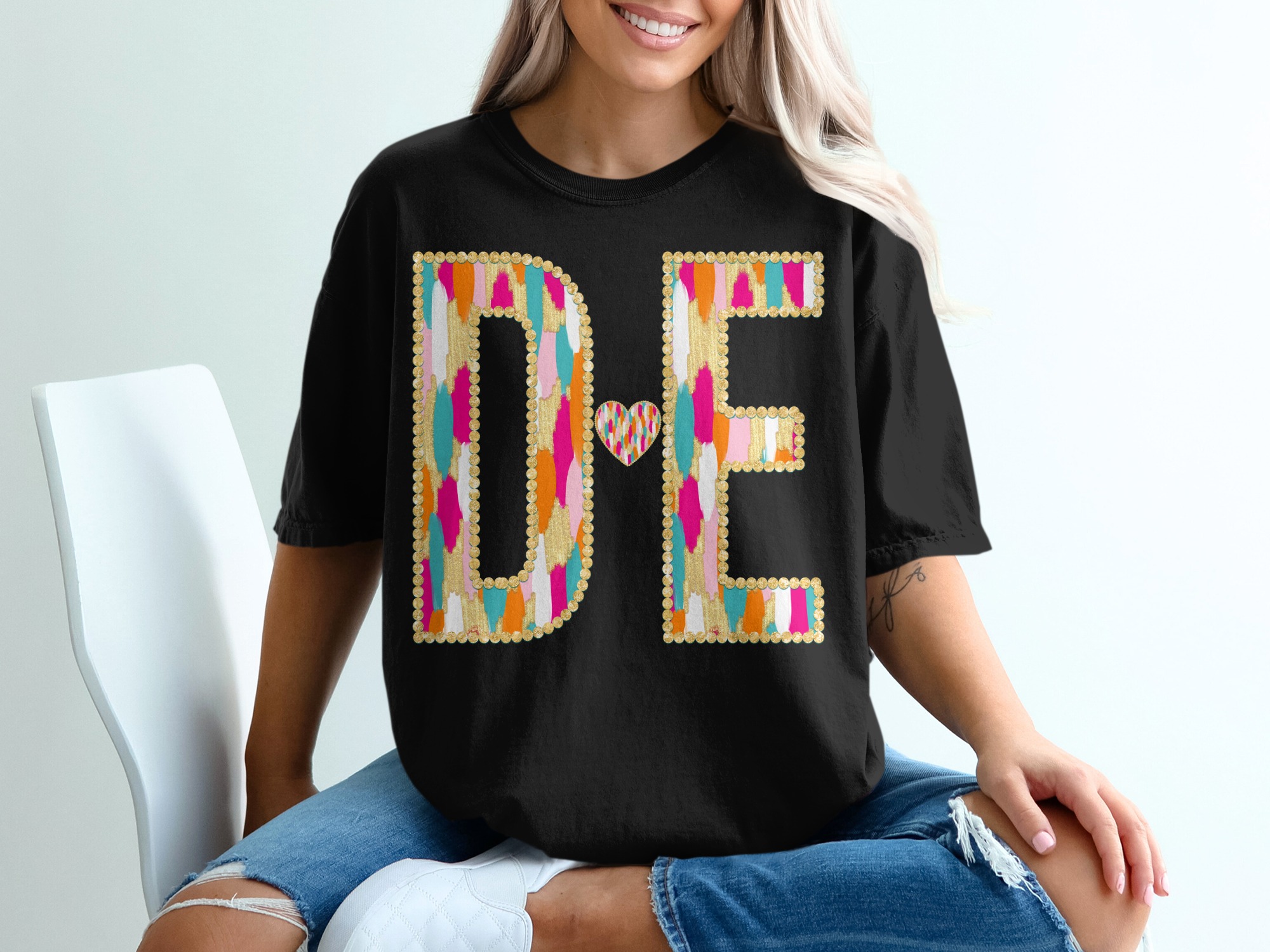 DE Initials Heart T-Shirt, Colorful Brush Strokes, Comfort Colors 1717 Shirt, Personalized Gift, Custom Tee, Trendy Shirt, Casual T-Shirt - Image 3