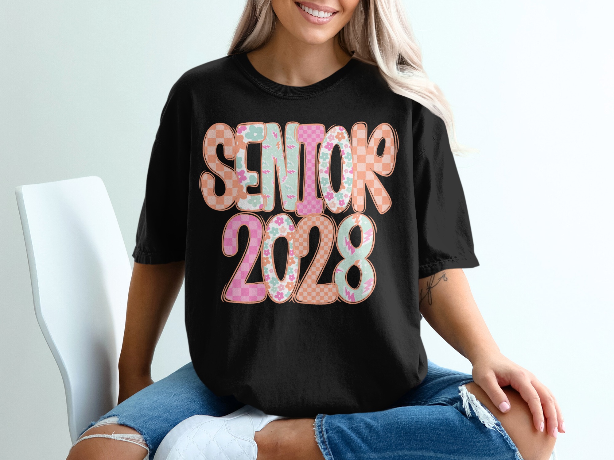 Senior 2028 T-Shirt, Graduation T Shirt, Trendy Senior Shirt, Class of 2028 Tee, Groovy T-Shirt, College Apparel, High School Senior - Image 2