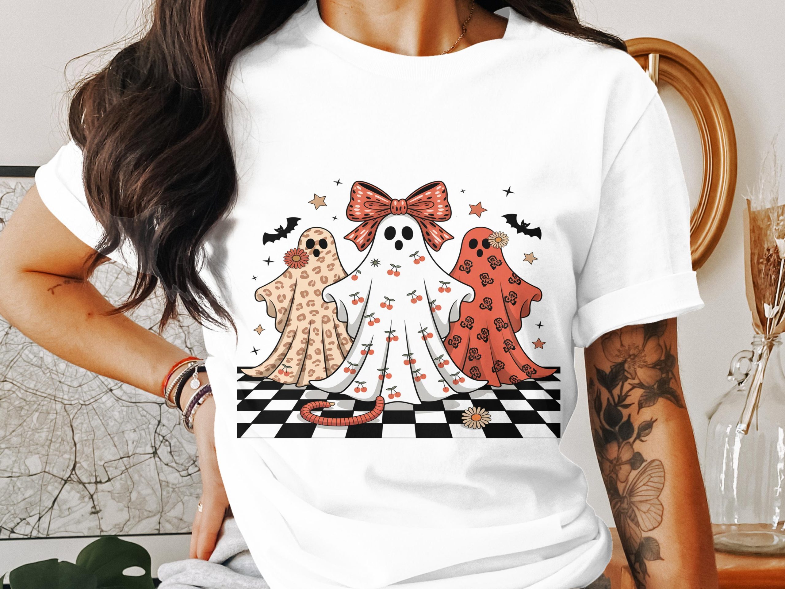 Spooky Ghost T-Shirt, Retro Halloween Tee, Cute Ghost Shirt, Halloween Party Shirt, Fall Shirt, Trendy Shirt, Funny Halloween Gift