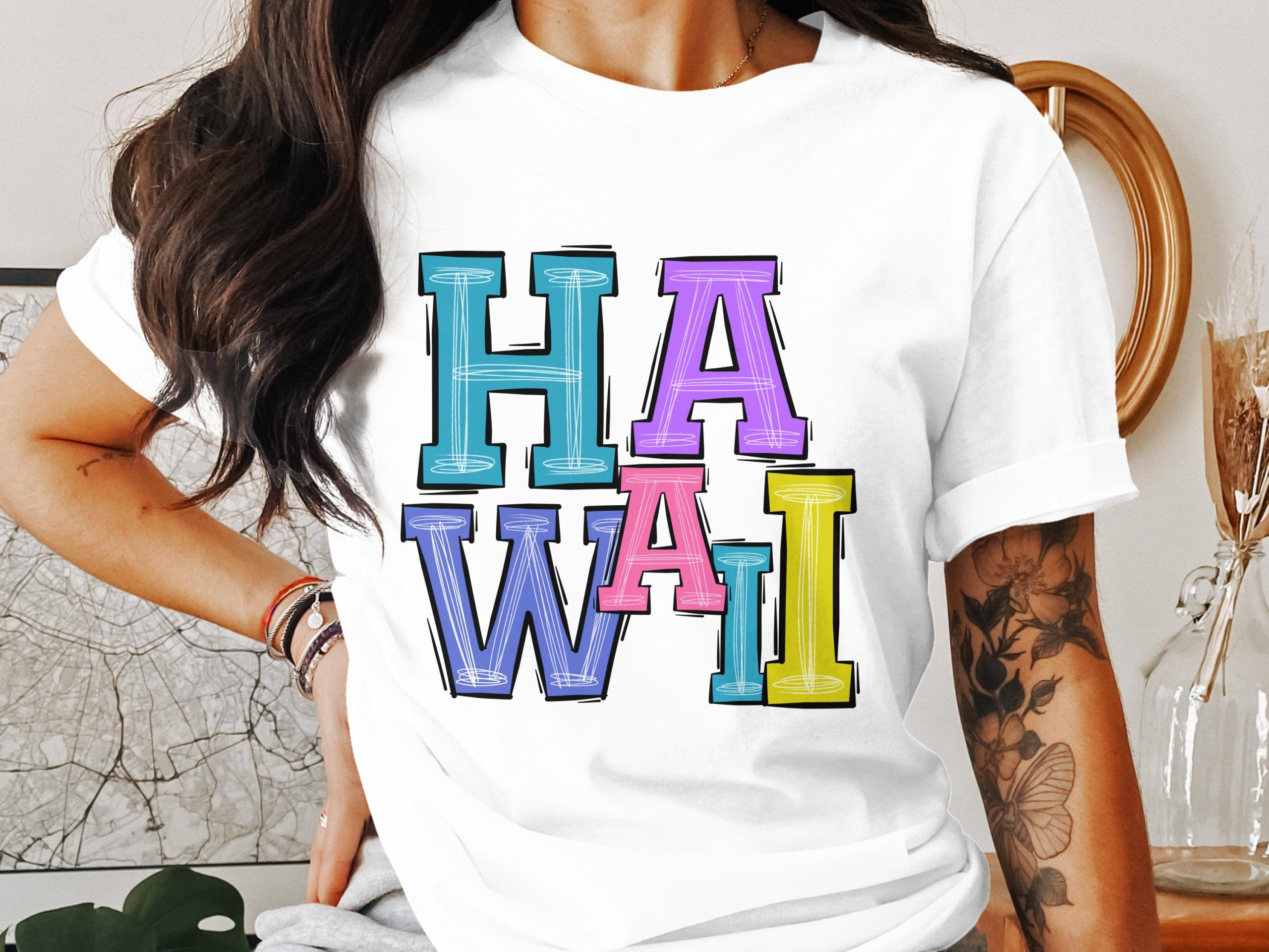 Hawaii T-Shirt, Colorful Vacation Tee, Island Graphic T Shirt, Trendy Summer T-Shirt, Gift for Hawaii Lover, Beach Trip Top