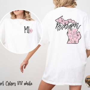 Comfort Colors C1717 Michigan T-Shirt, MI Flower Tee, Backagan T Shirt, Michigan Lover, Lake Life, State Pride, Travel Shirt, Gift Idea