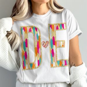 DE Initials Heart T-Shirt, Colorful Brush Strokes, Comfort Colors 1717 Shirt, Personalized Gift, Custom Tee, Trendy Shirt, Casual T-Shirt