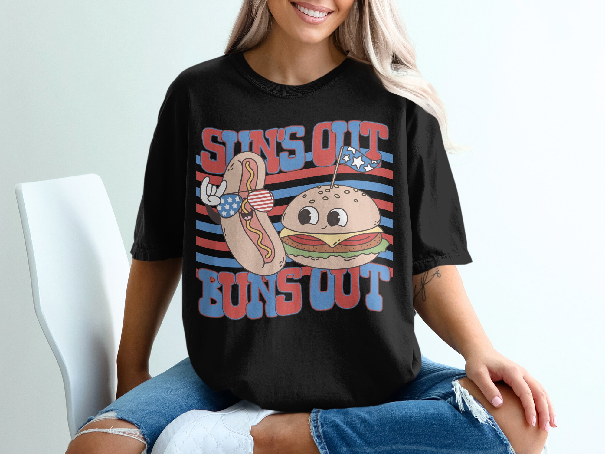 Suns Out Buns Out T-Shirt, Patriotic Hotdog, Burger, 4th of July Tee, Summer T-Shirt, Funny Food T-Shirt, Independence Day Shirt - Image 2