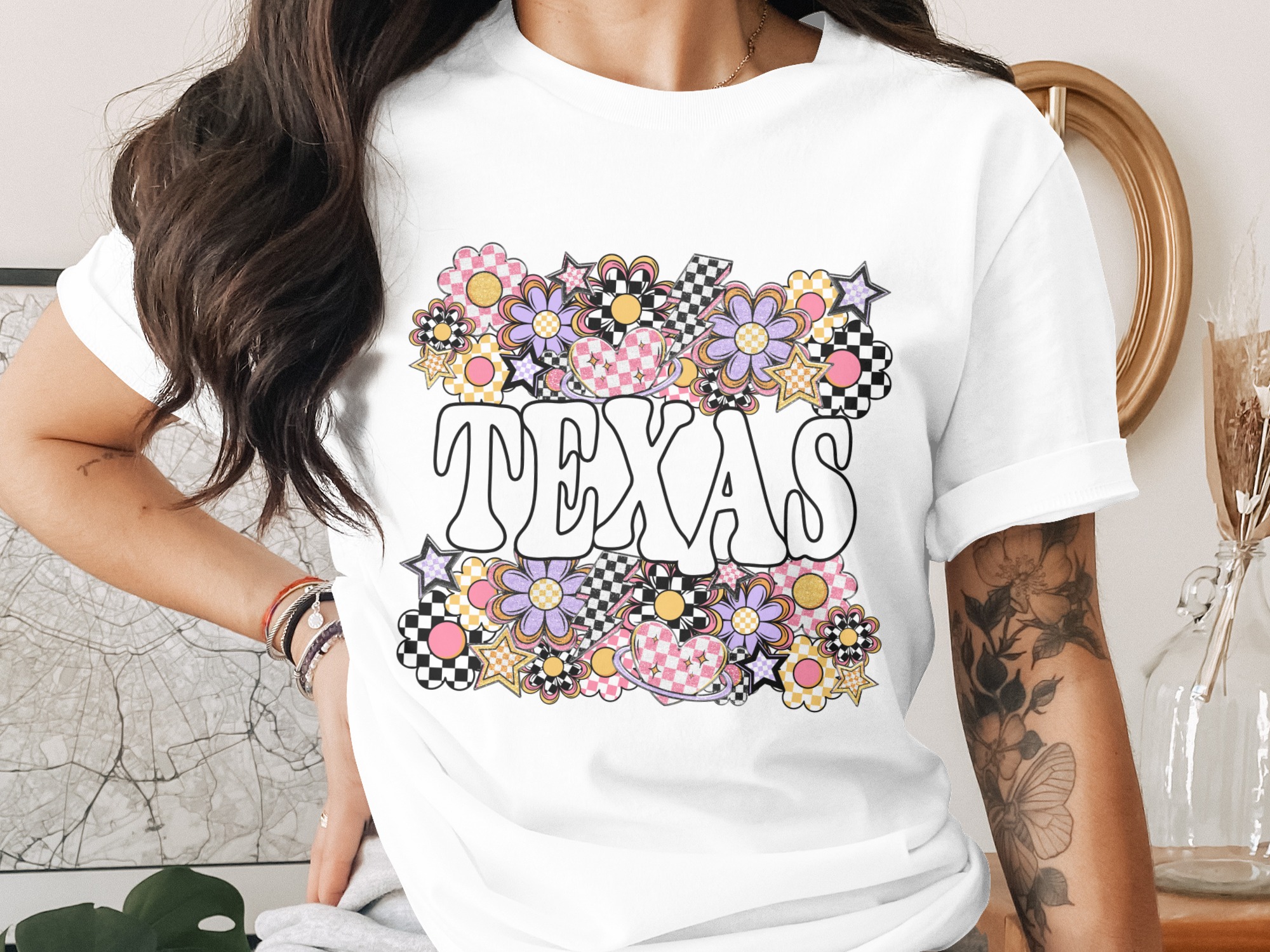 Texas T Shirt, Retro Groovy Floral Design, Checkered Stars Hearts, Texas State Pride Tee, Trendy Graphic T-Shirt, Cute Gift Idea