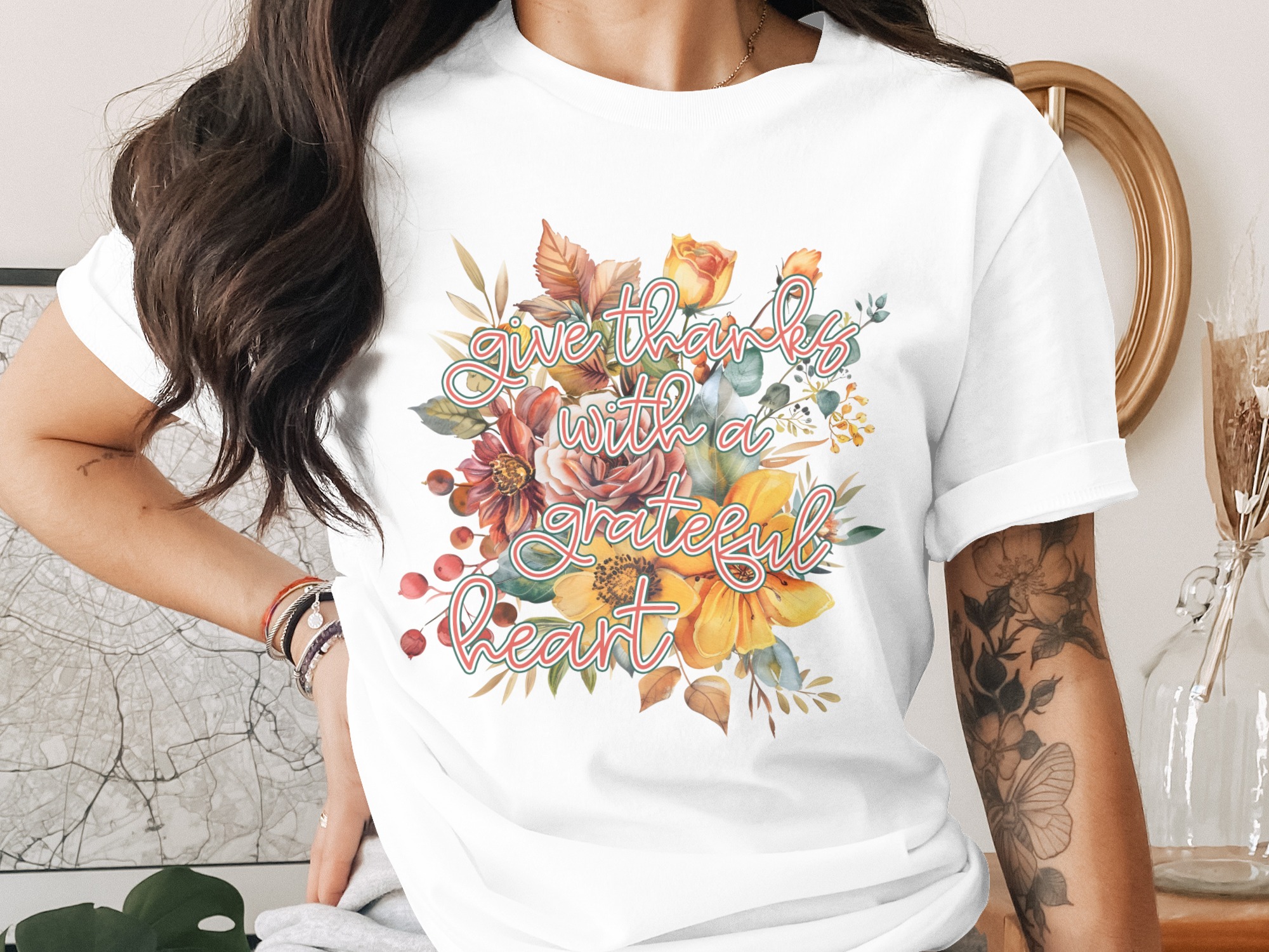 Give Thanks Floral T-Shirt, Grateful Heart Tee, Thanksgiving Shirt, Autumn Flowers, Fall T Shirt, Holiday Apparel, Thankful T Shirt