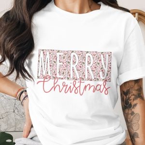 Merry Christmas T-Shirt, Holiday T-Shirt, Cute Christmas Shirt, Festive T-Shirt, Christmas Gift, Christmas Apparel, Holiday Gift Idea