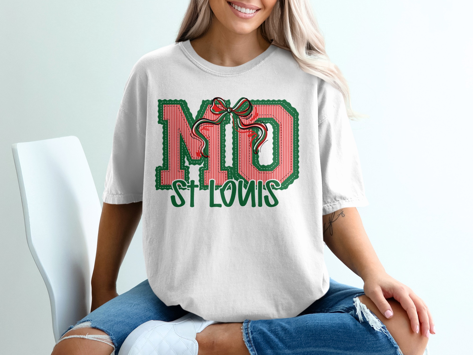 PERSONALIZED MO St Louis T-Shirt, Missouri State Stitched Applique Design, Festive Holiday Bow, Custom City Pride Apparel