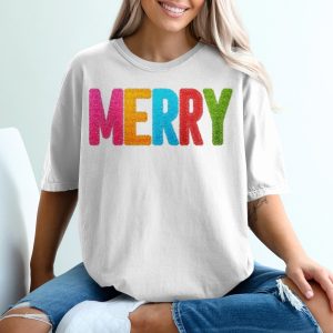 Merry T-Shirt, Colorful Tinsel Graphic Tee, Festive Holiday Shirt, Christmas Cheer Apparel, Bright Festive T-Shirt