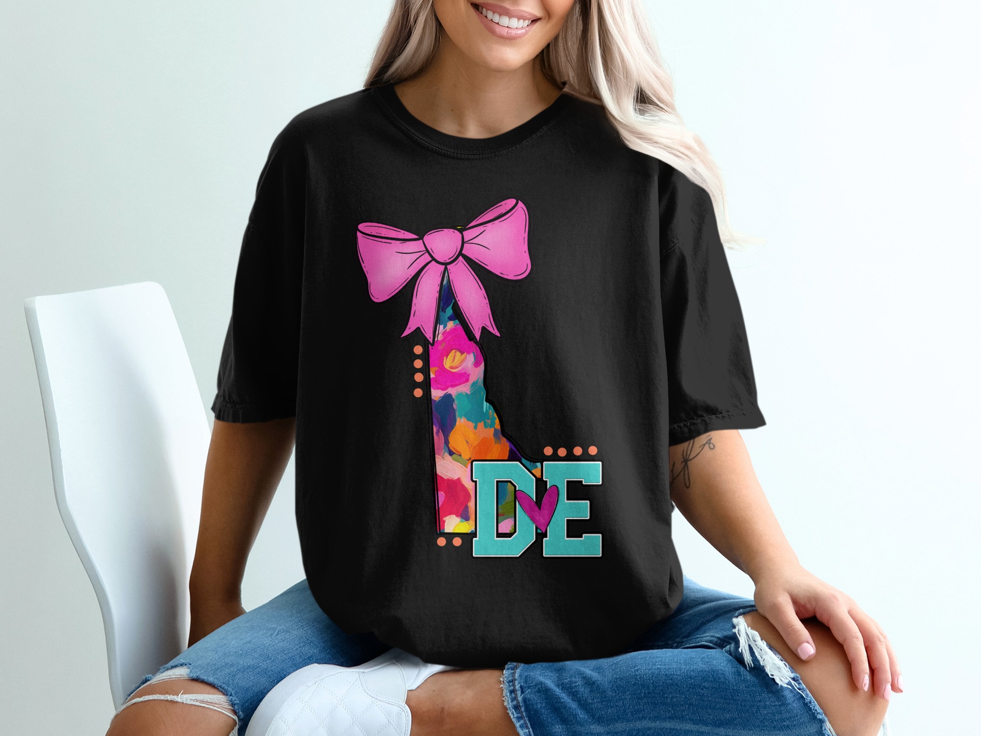 Delaware State T-Shirt, Bow, Floral DE, Hometown T-Shirt, State Pride Shirt, Delaware T-Shirt, DE Love Shirt, Delaware Gift Shirt - Image 2