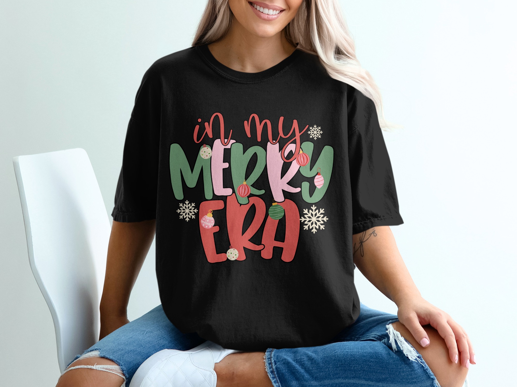 Merry Era T-Shirt, Christmas Shirt, Holiday Tee, Festive Season, Gift for Christmas, Ornament T-Shirt, Snowflake Shirt, Era Shirt - Image 2