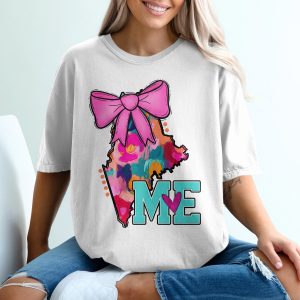 Maine T-Shirt, Colorful ME Design Tee, State Pride Apparel, Bow Accent Shirt, Souvenir T-Shirt, Gift for Mainer, Vacation Shirt