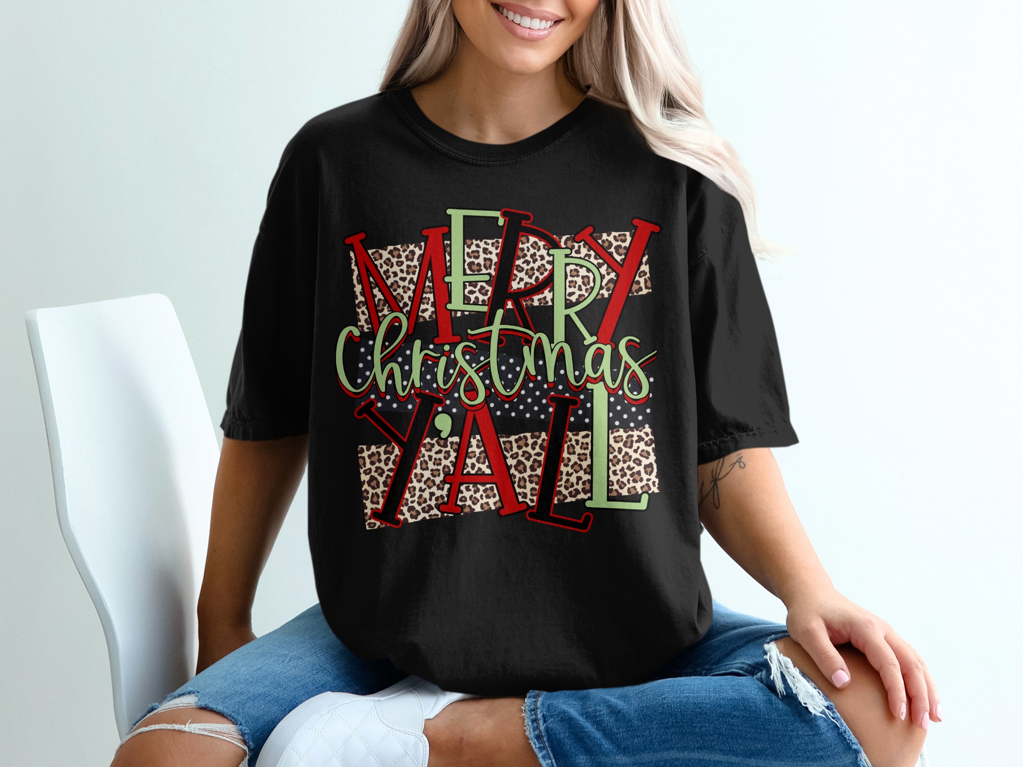 Merry Christmas Yall T-Shirt, Leopard Print Tee, Holiday T-Shirt, Festive Shirt, Southern Christmas Tee, Christmas Gift Idea - Image 2