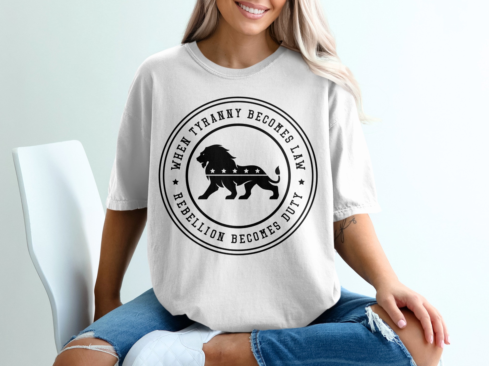 Rebellion T-Shirt, Lion Tee, Liberty Shirt, Political T-Shirt, Patriotic Shirt, When Tyranny Becomes Law, Rebellion Becomes Duty