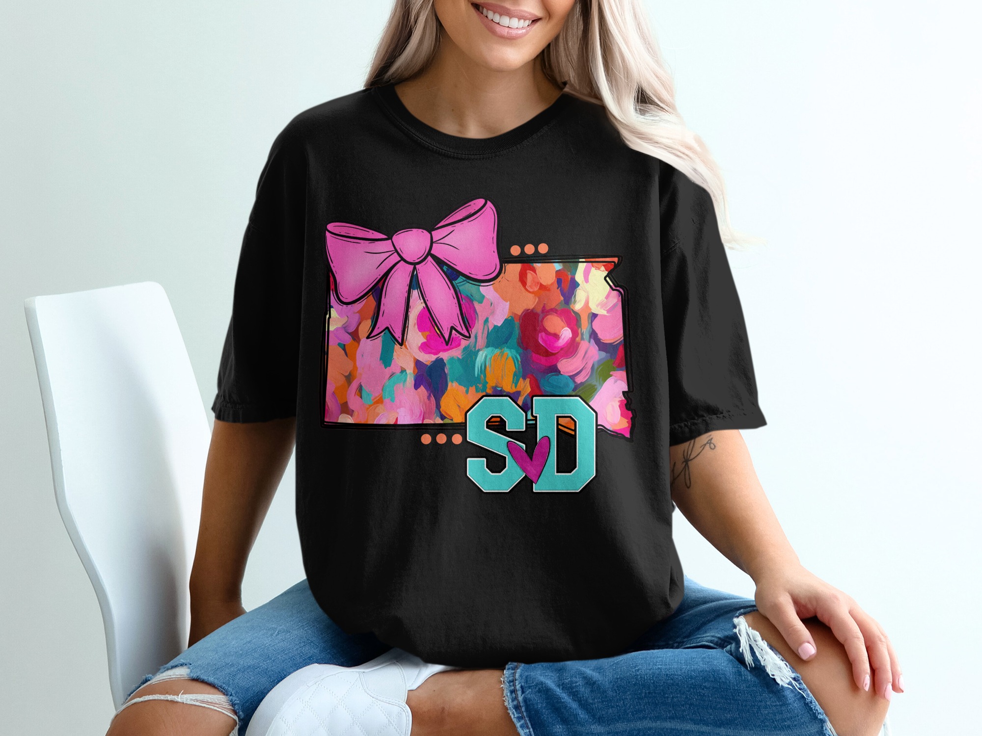 South Dakota State T-Shirt, SD Art Map Tee, Cute State Pride Gift, Colorful Bow Design, South Dakota Apparel, Vacation Souvenir Tee - Image 2