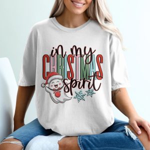 Christmas Spirit Ghost T-Shirt, Holiday Apparel, Cute Ghost Shirt, Seasonal T-Shirt, Winter T-Shirt, Festive Ghost Design