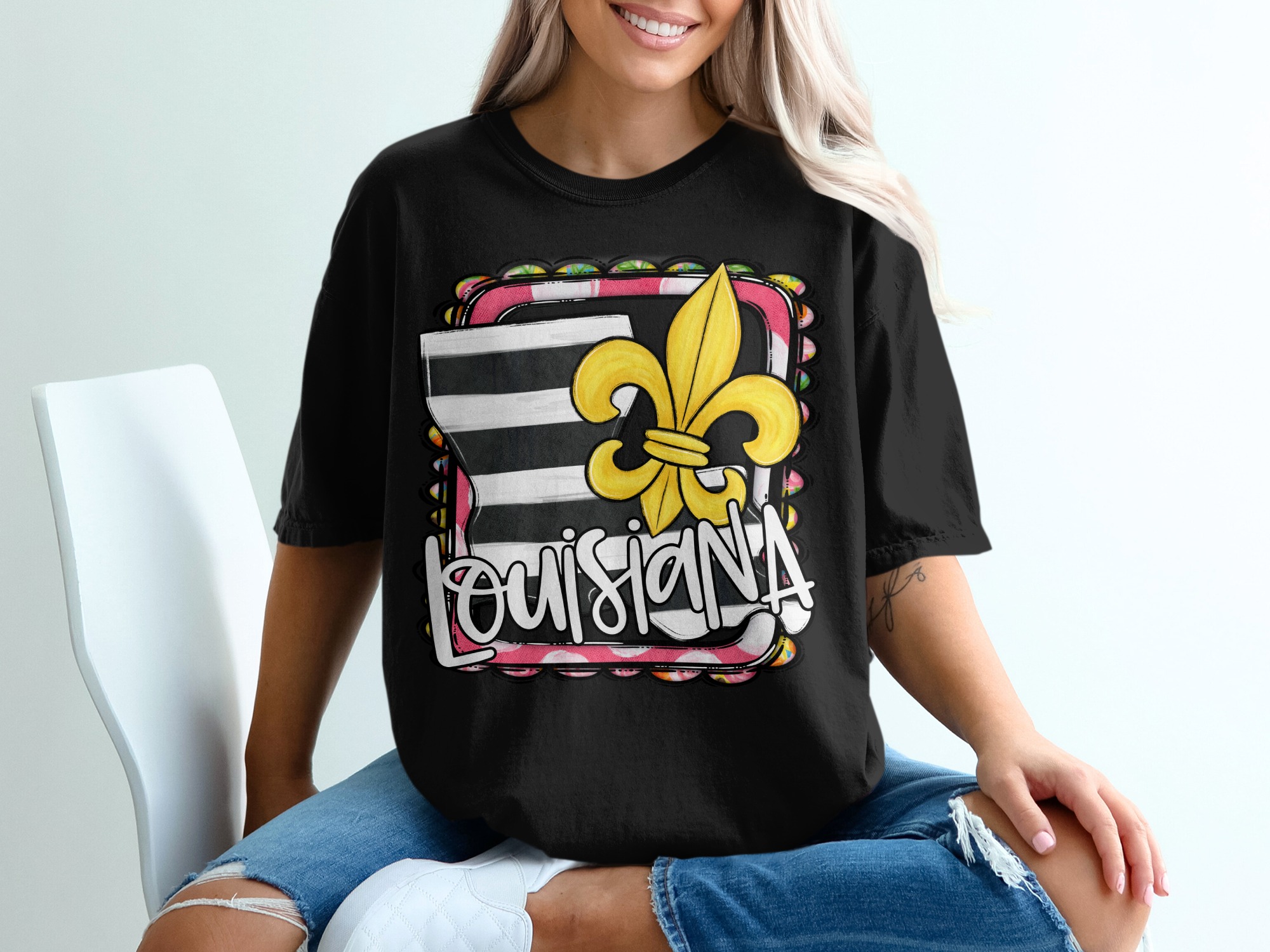 Louisiana Map With Fleur-De-Lis Design Graphic T-Shirt - Image 2
