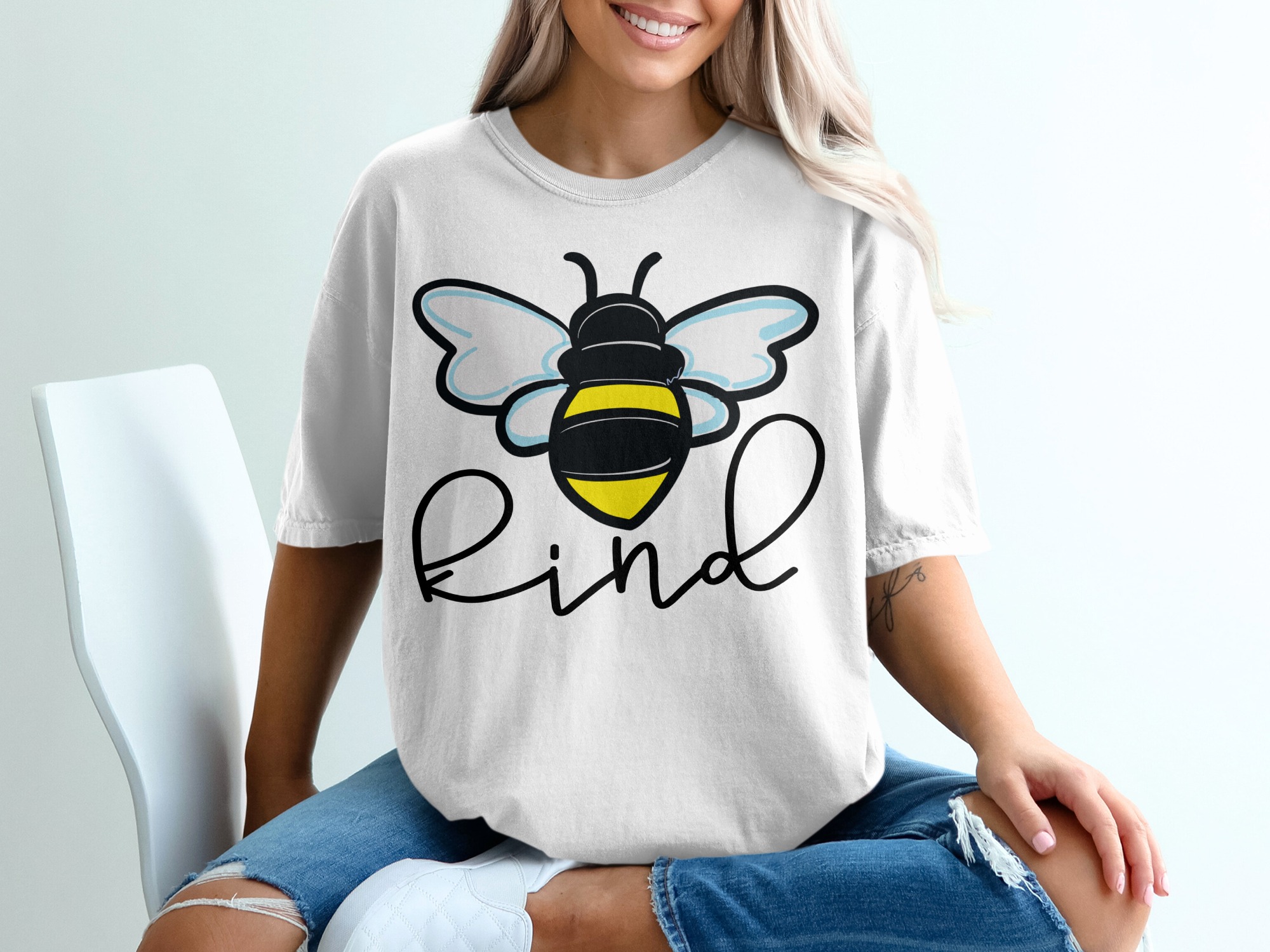 Bee Kind T-Shirt, Kindness Shirt, Cute Honeybee Tee, Inspirational T Shirt, Positive Vibes Clothing, Graphic Tee, Gift for Her, Bee Lover