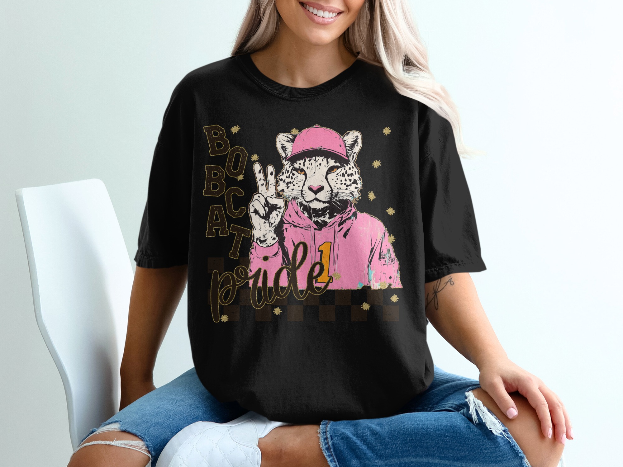 Bobcat Pride Leopard Pink Hoodie Graphic Print T-Shirt - Image 2