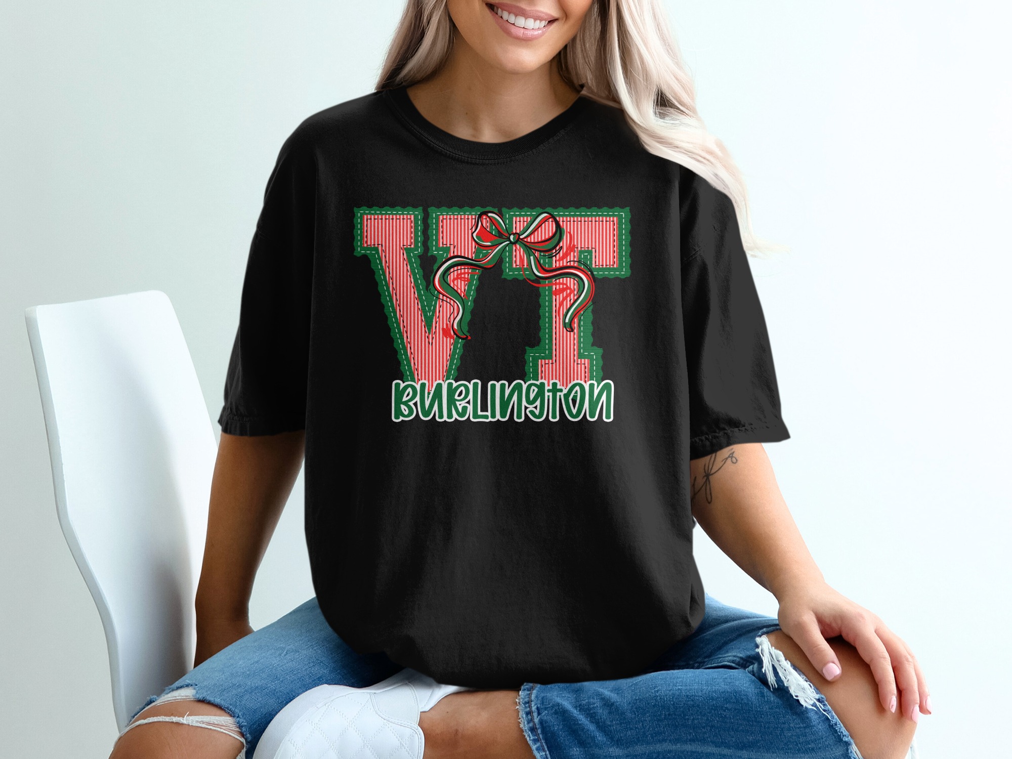 PERSONALIZED VT Burlington T-Shirt, Vermont Christmas Holiday Tee, Applique Style State City Shirt, Festive Bow Design, Unique Souvenir - Image 2