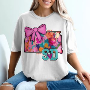 South Dakota State T-Shirt, SD Art Map Tee, Cute State Pride Gift, Colorful Bow Design, South Dakota Apparel, Vacation Souvenir Tee