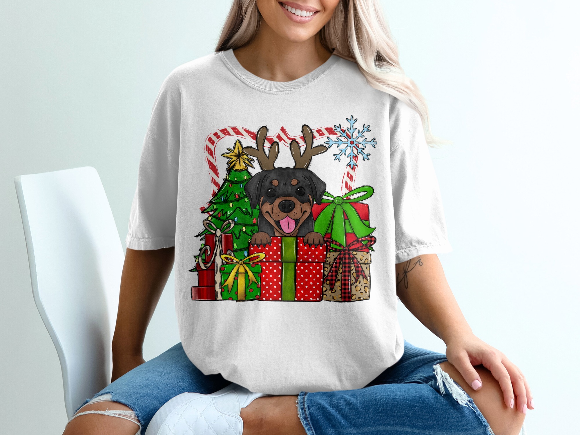 Rottweiler Christmas T-Shirt, Reindeer Dog Tee, Holiday Gift, Cute Puppy Shirt, Dog Lover Gift, Festive Apparel, Seasonal Clothing