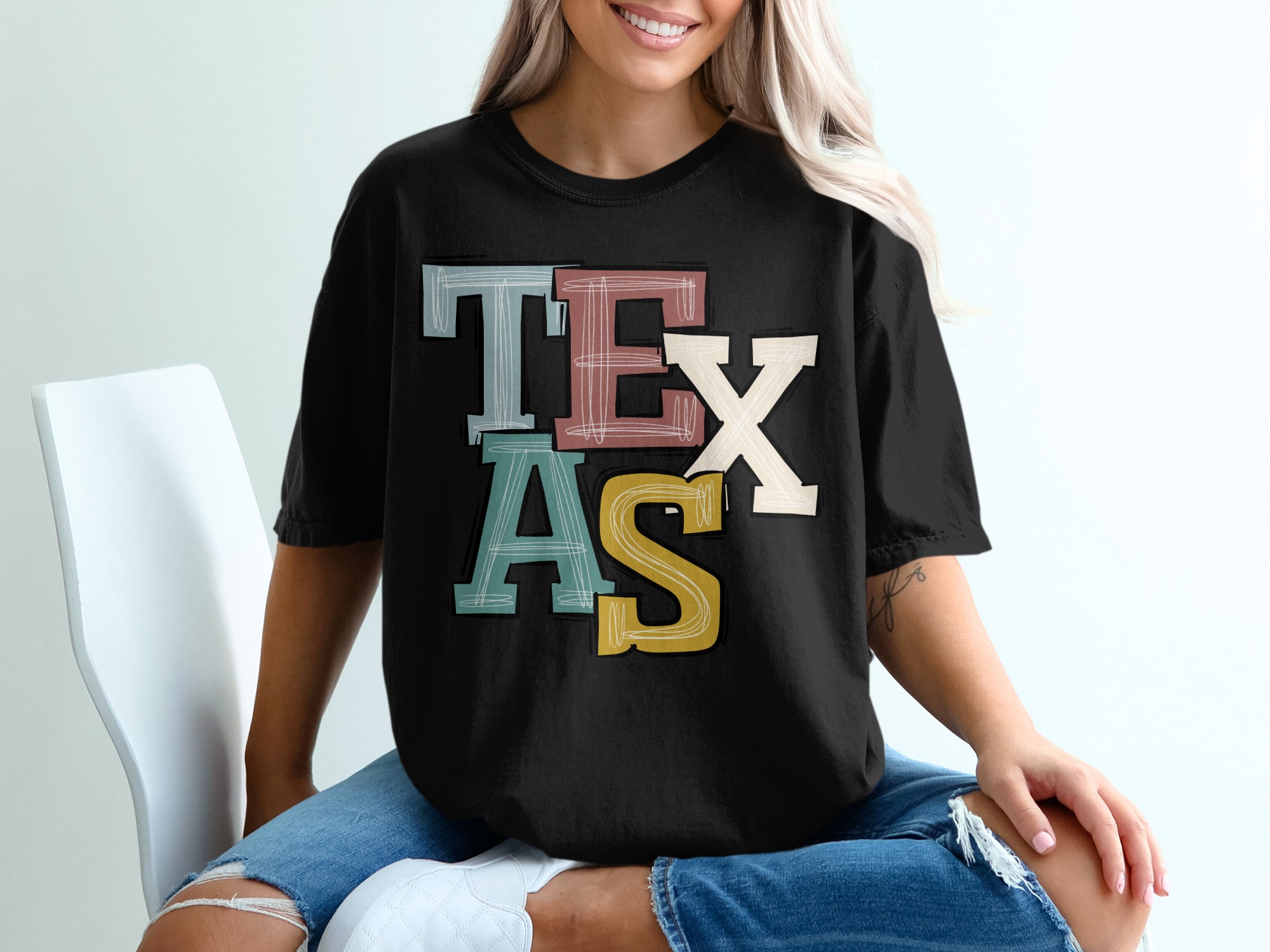 Colorful Texas Graphic State Pride Souvenir Print T-Shirt - Image 2