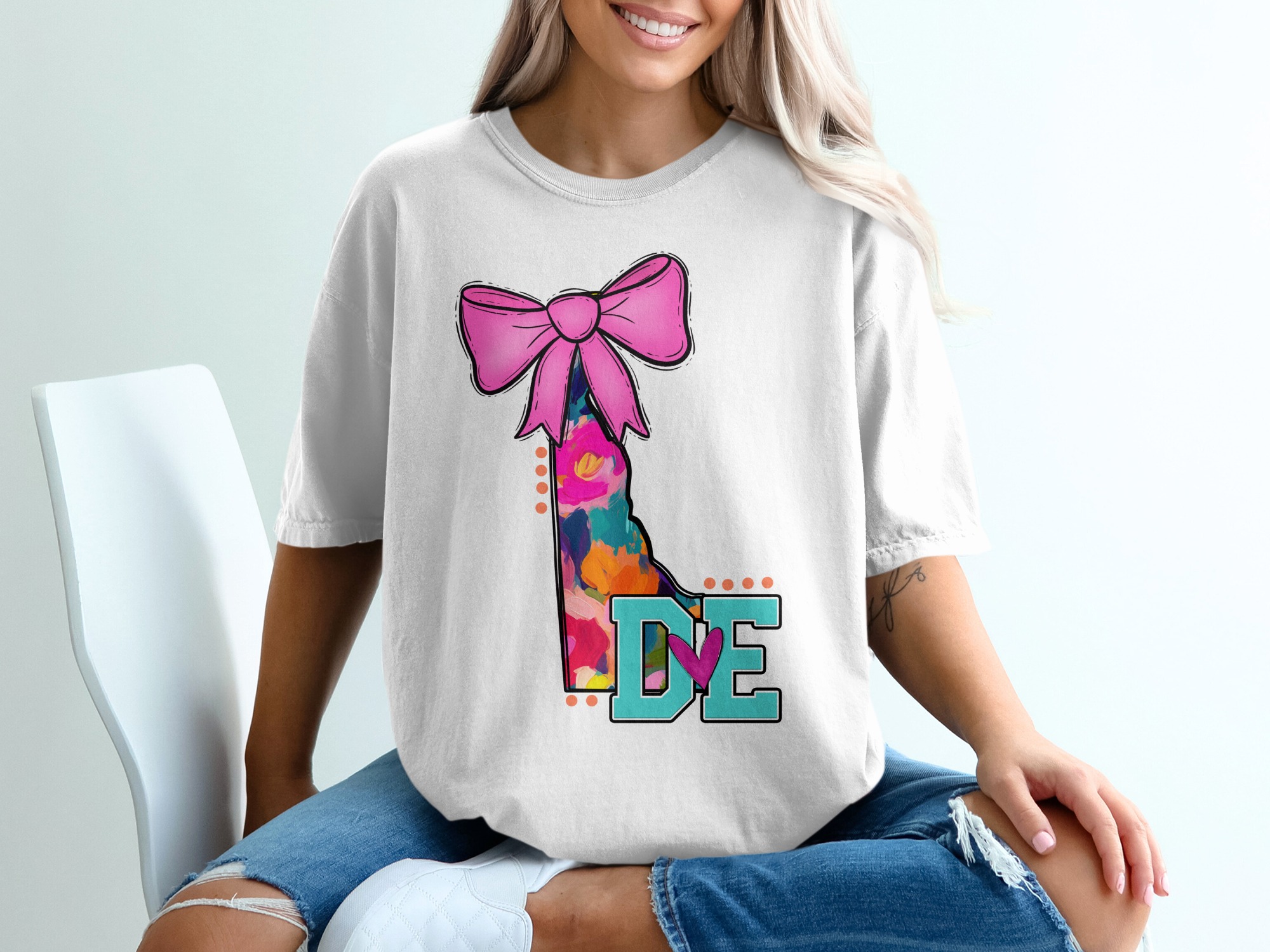 Delaware State T-Shirt, Bow, Floral DE, Hometown T-Shirt, State Pride Shirt, Delaware T-Shirt, DE Love Shirt, Delaware Gift Shirt