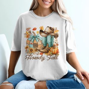 Howdy Fall T-Shirt, Western Graphic Tee, Autumn Pumpkin Shirt, Cowboy Boots Shirt, Thanksgiving Shirt, Fall TShirt, Gift For Fall Lovers