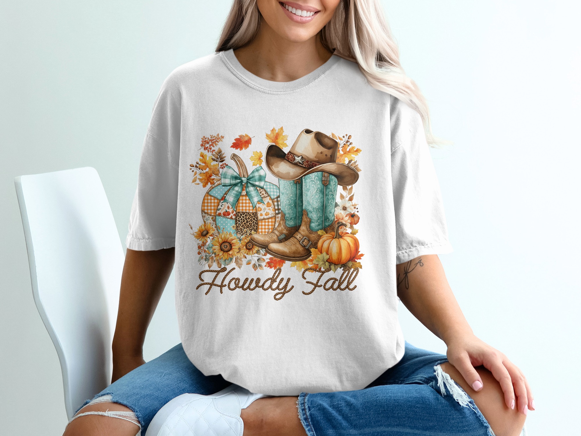 Howdy Fall T-Shirt, Western Graphic Tee, Autumn Pumpkin Shirt, Cowboy Boots Shirt, Thanksgiving Shirt, Fall TShirt, Gift For Fall Lovers