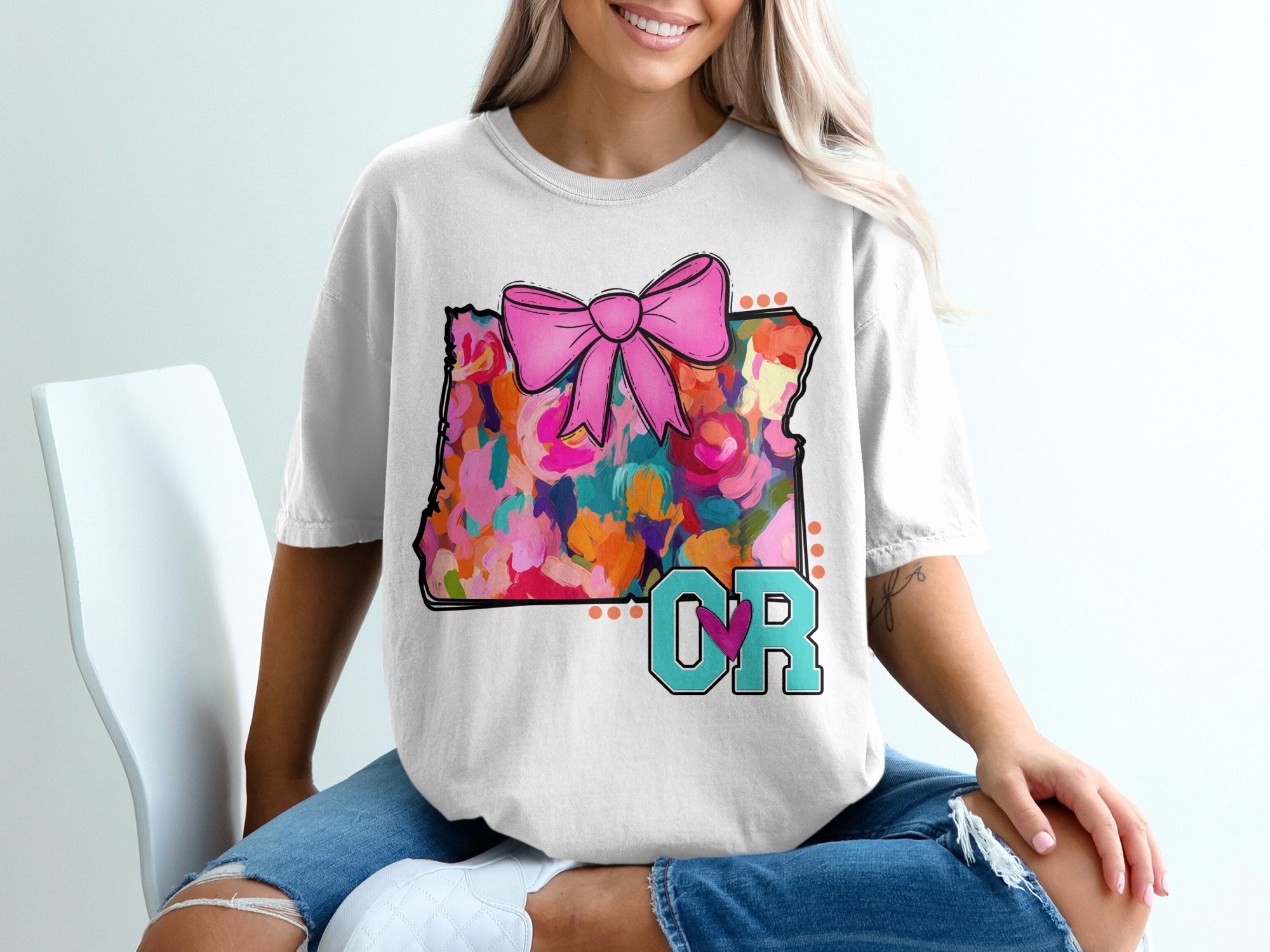 Oregon State T-Shirt, Floral Design, Pink Bow, Cute State Pride Apparel, Oregon TShirt, Travel Souvenir, Oregon Gift, Colorful Tee