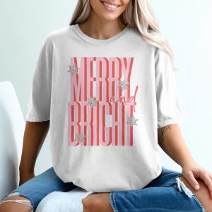 Merry and Bright T-Shirt, Christmas Shirt, Holiday Tee, Festive Shirt, Winter TShirt, Snowflake Shirt, Gift for Her, Gift for Him