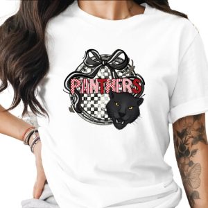 Panthers T-Shirt, Animal Print, Bold Graphic Tee, Fashionable T Shirt, Unique Design Top, Trendy Outfit, Gift Idea T-Shirt, Black Panther