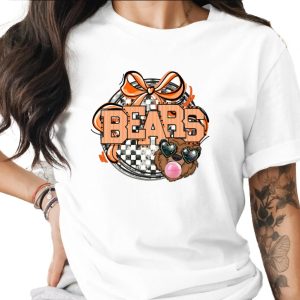 Cute Bears T-Shirt, Chicago Bears Inspired Tee, Trendy Bubblegum Bear Design, Cartoon Graphic Shirt, Animal Lover Gift Idea, Novelty Style