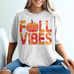 Fall Vibes T-Shirt, Pumpkin T-Shirt, Autumn Season Tee, Thanksgiving Shirt, Cozy Vibes Shirt, Seasonal Clothing