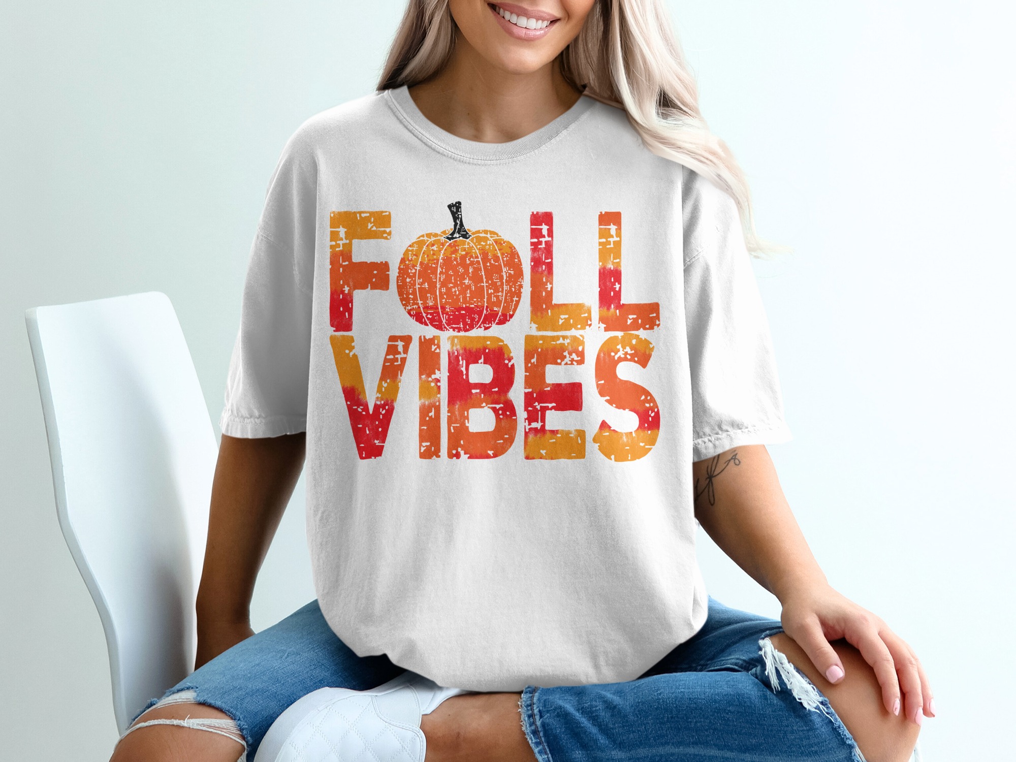 Fall Vibes T-Shirt, Pumpkin T-Shirt, Autumn Season Tee, Thanksgiving Shirt, Cozy Vibes Shirt, Seasonal Clothing