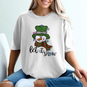 Let it Snow T-Shirt, Winter T-Shirt, Snowman Shirt, Cute Christmas Tee, Holiday Shirt, Seasonal Clothing, Festive TShirt, Winter Apparel