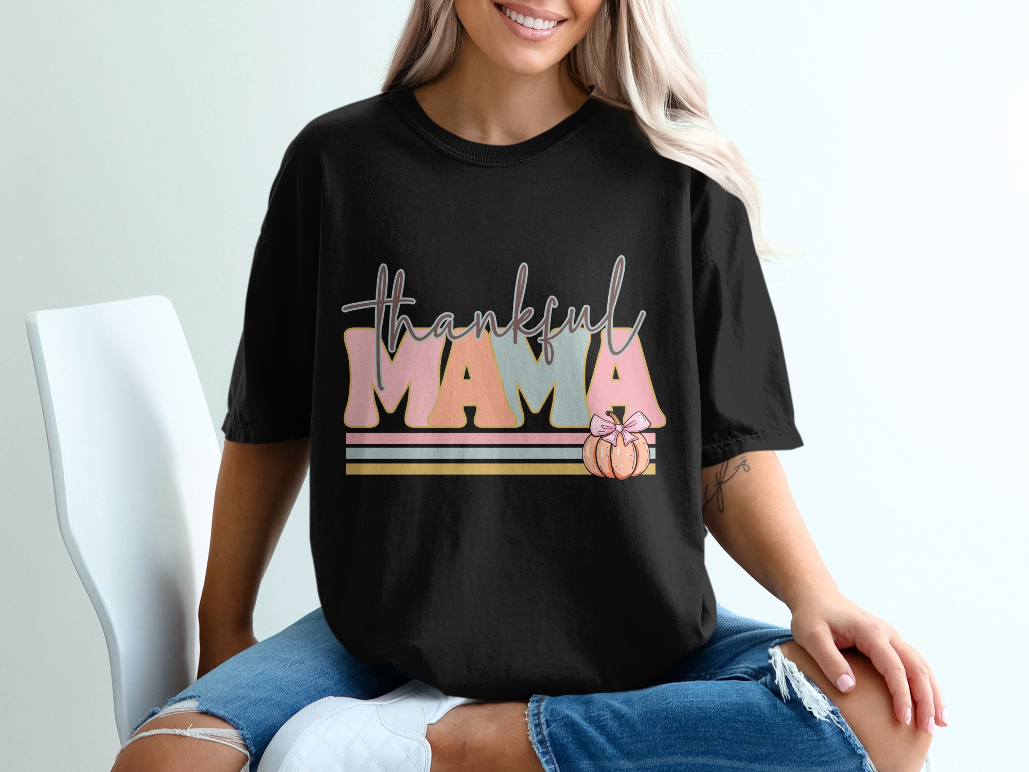 Thankful Mama T-Shirt, Fall Mom T Shirt, Autumn Thanksgiving Tee, Pumpkin Tee, Mother's Day Shirt, Trendy Mama Shirt, Cute Mom Apparel - Image 2