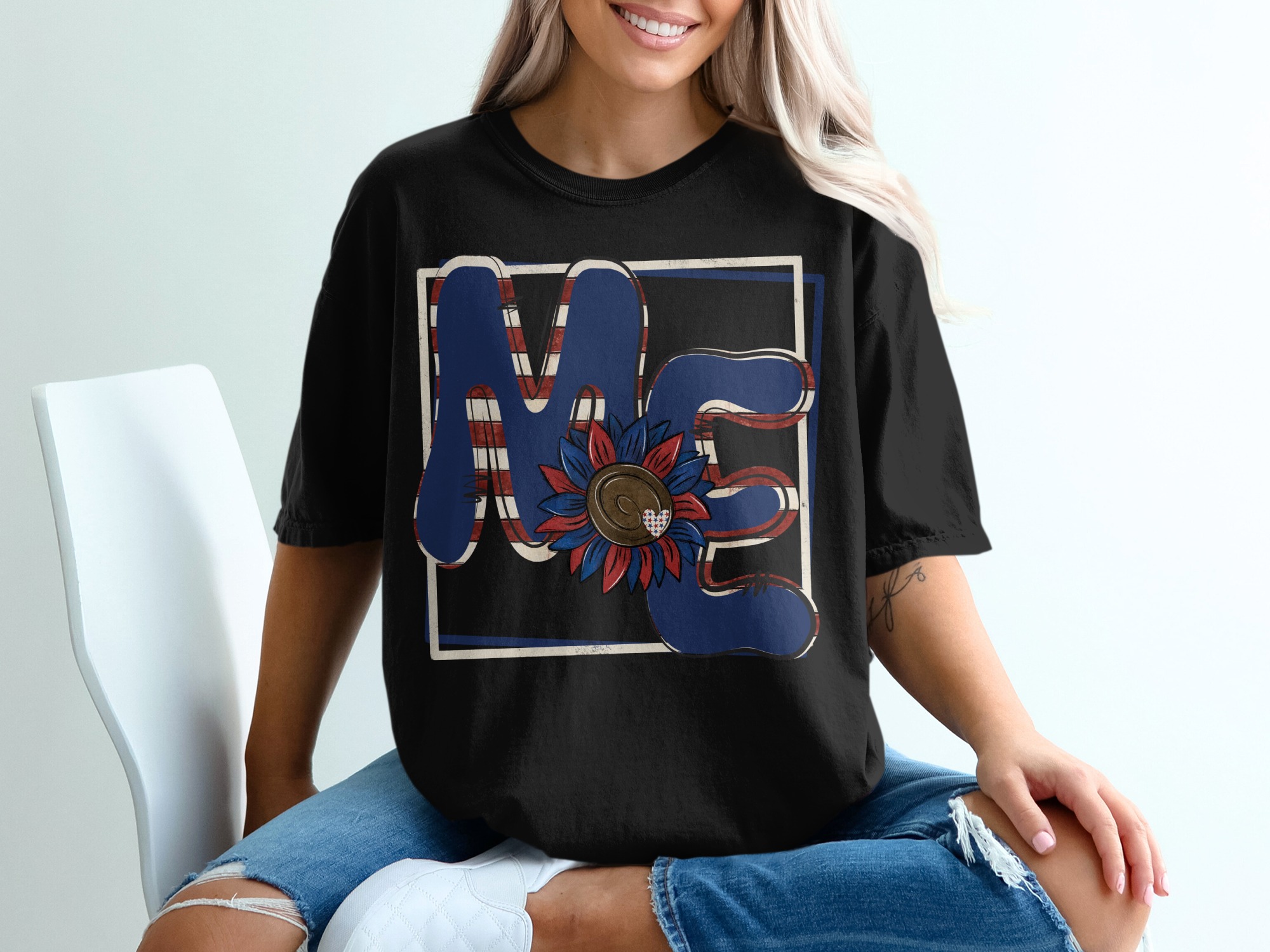 ME T-Shirt Design, Patriotic Flower T-Shirt, USA Flag T-Shirt, Red White Blue Shirt, American Pride Shirt, Summer T-Shirt, Gift T-Shirt - Image 2