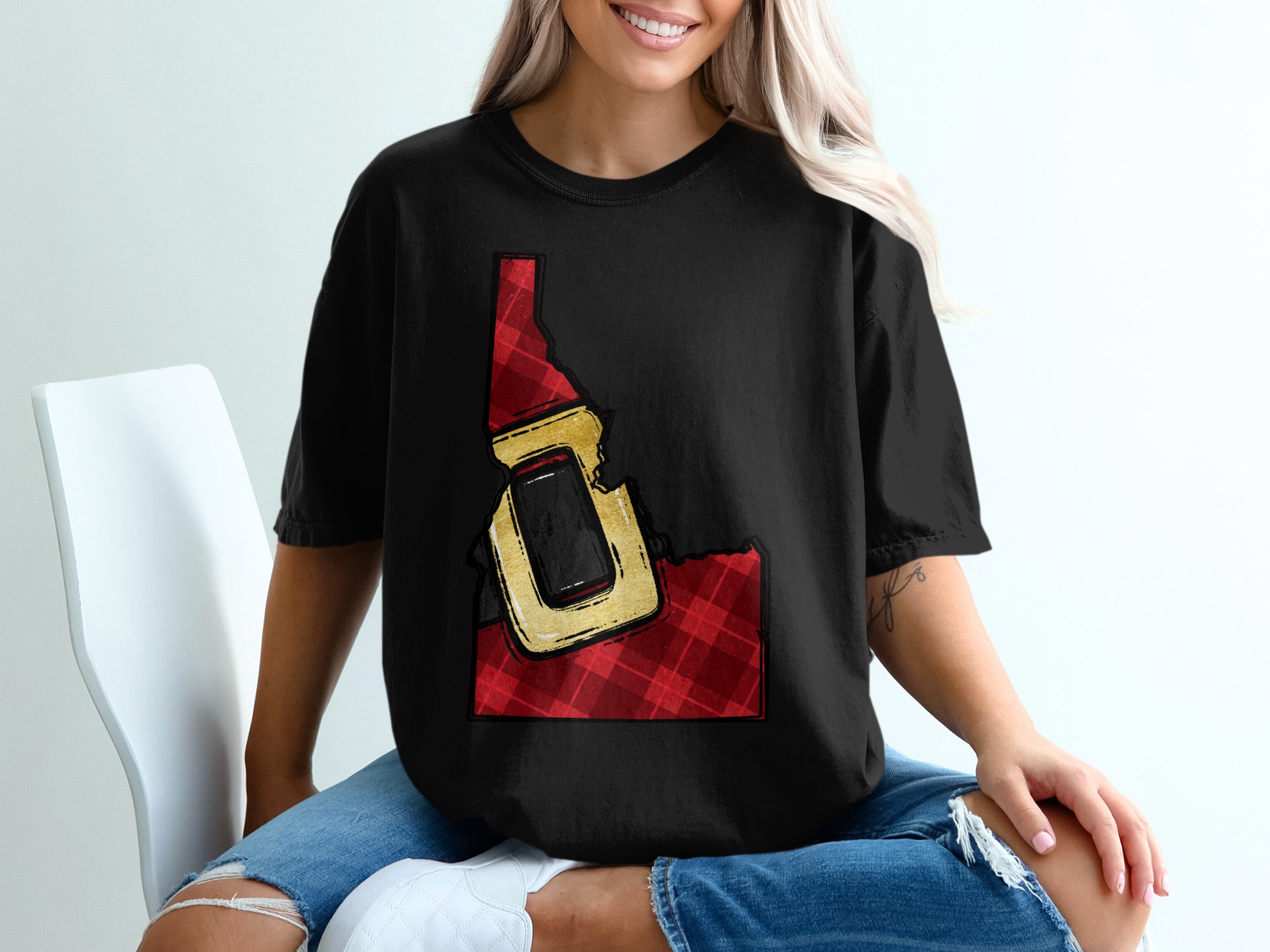 Idaho Santa Hat T-Shirt, Plaid State Christmas Tee, Holiday Idaho Gift, Festive Idaho Apparel, State Pride Shirt - Image 2