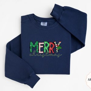Merry Christmas Sweatshirt, Holiday Season Shirt, Xmas Gift Idea, Christmas Tree and Gift Sweatshirt, Festive Season Outfit, Winter Apparel