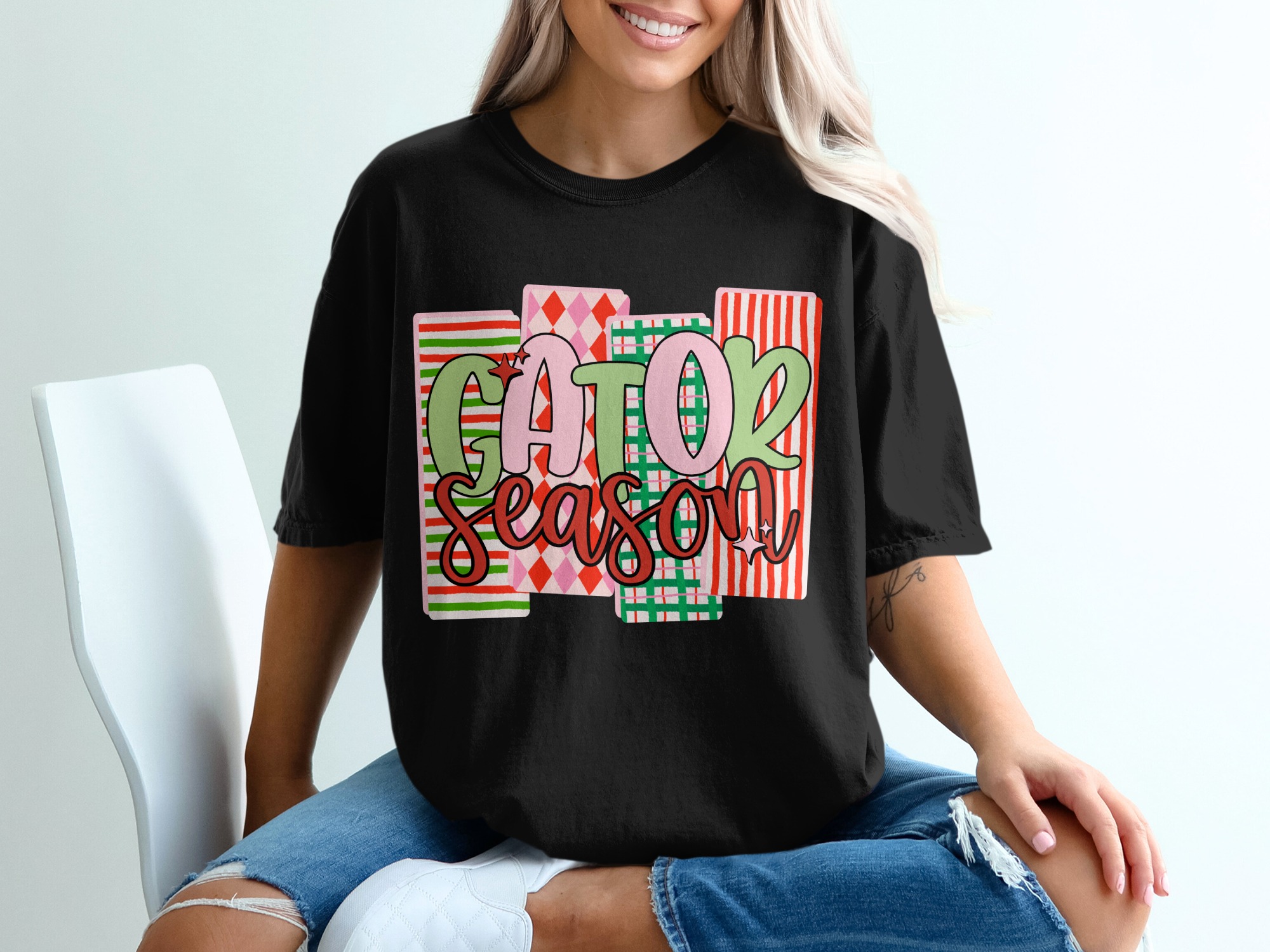 Gator Season T-Shirt, Fun Pattern Tee, Trendy Graphic Shirt, Unique Design, Cute Top, Comfortable Clothing, Fashionable Style - Image 2