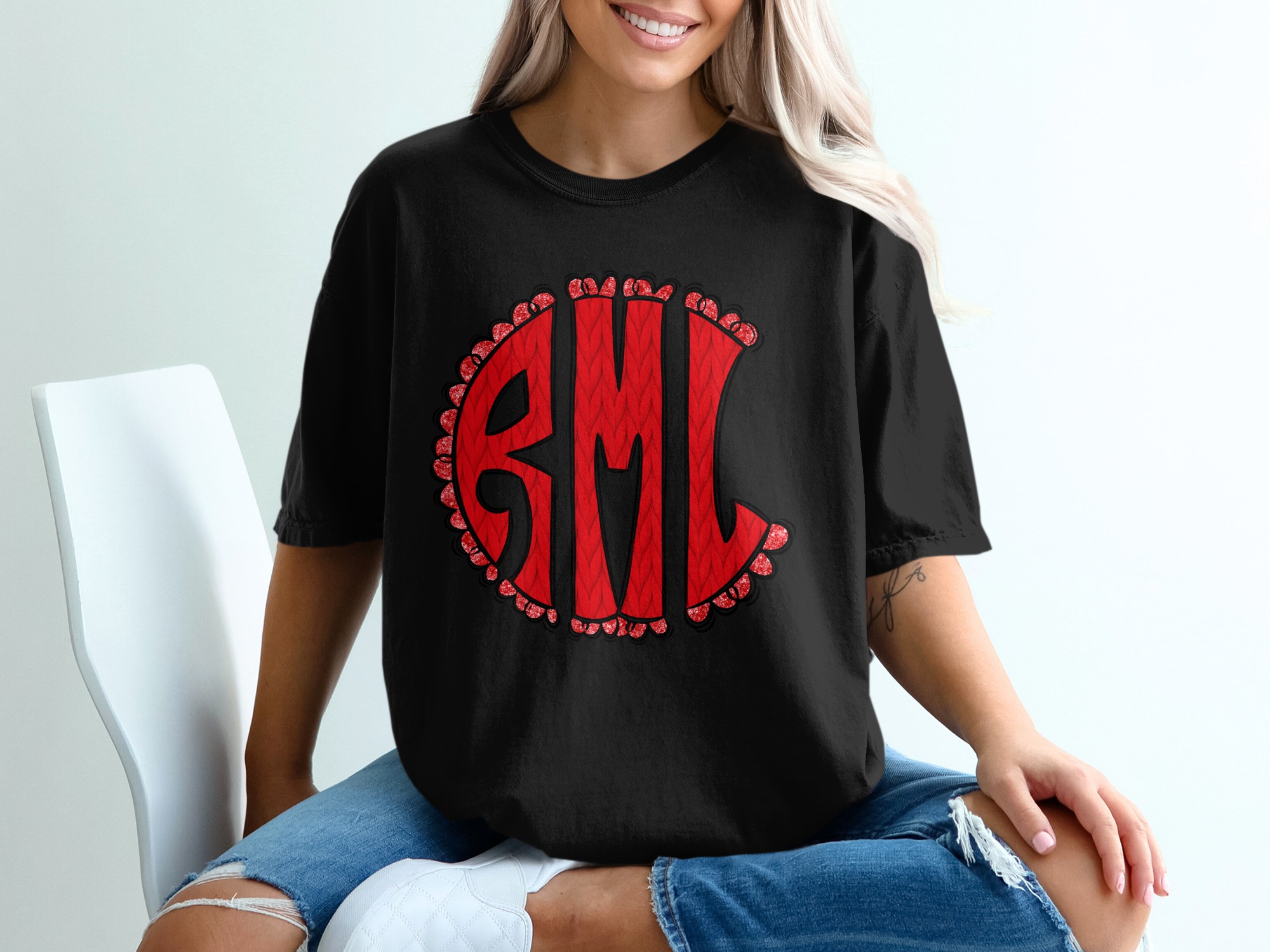 Red Knit Monogram T-Shirt, Custom Initial T Shirt, Unique Personalized T Shirt, Elegant Letter Tee, Gift for Her, Family T-Shirt - Image 2
