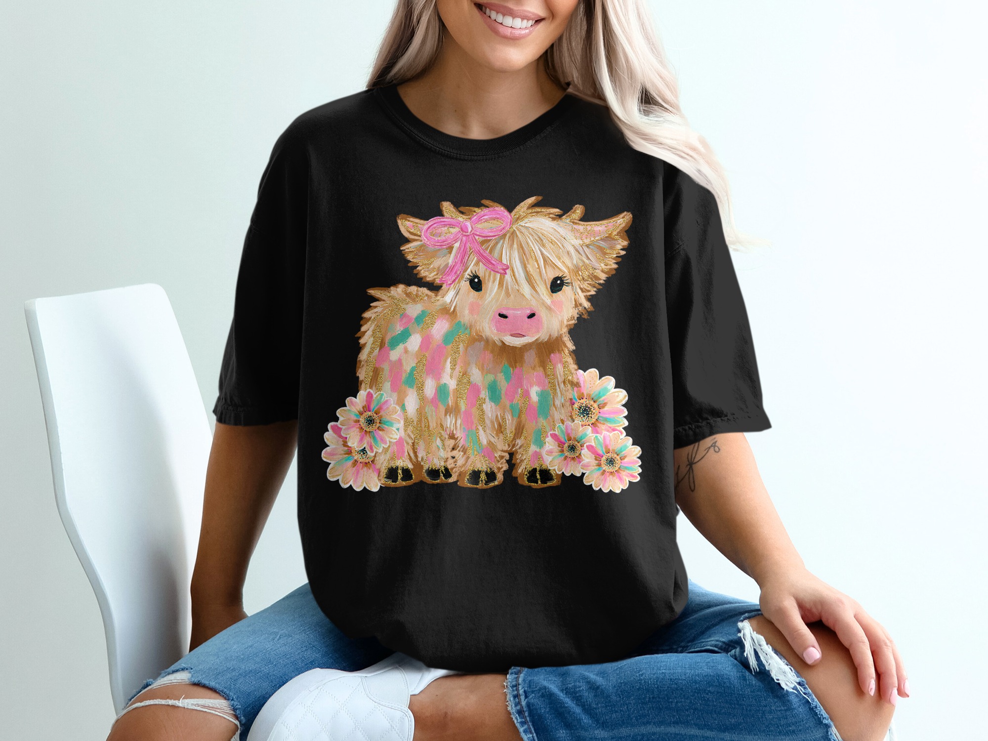 Highland Cow T-Shirt, Cute Cow Shirt, Animal Lover Gift, Farm Animal Tee, Floral Cow Top, Country Style, Trendy Cow Design - Image 2