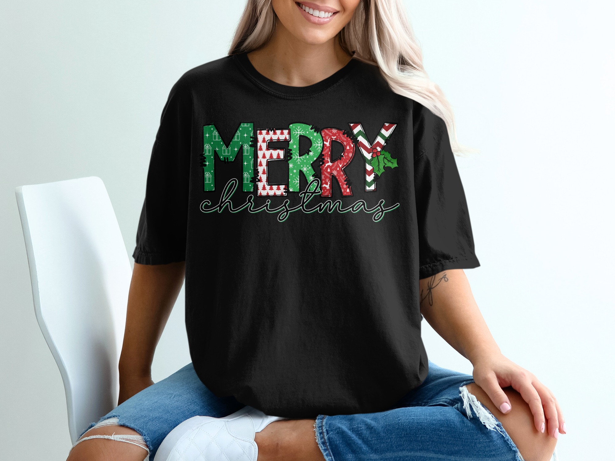 Merry Christmas T-Shirt, Holiday Tee, Festive Shirt, Christmas Gift, Seasonal Clothing, Graphic Tee, Unique Design, Xmas Apparel (136) - Image 2