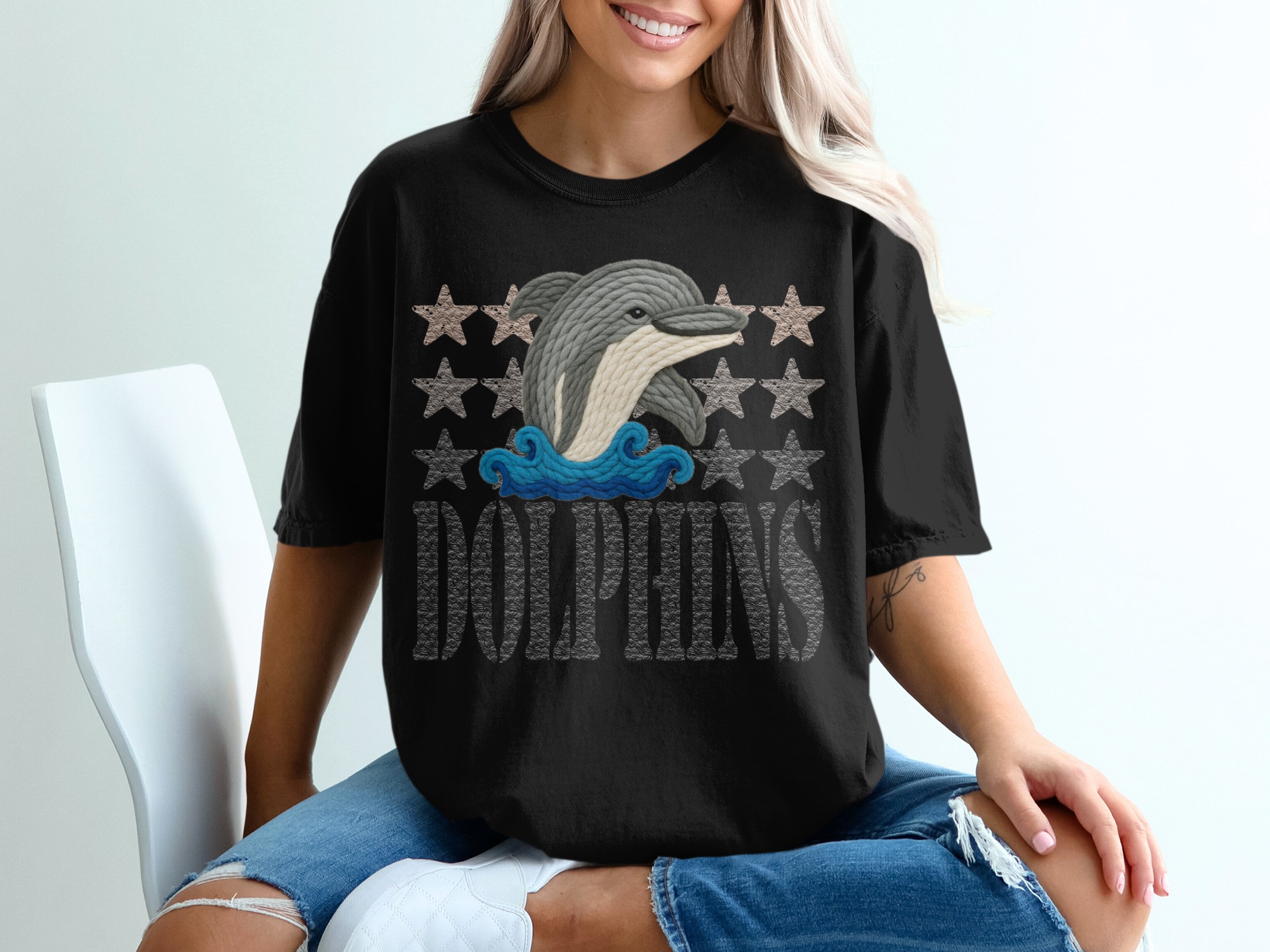 Dolphin T-Shirt, Ocean Lover Tee, Star Fish Design, Sea Life Shirt, Unique Dolphin Art, Aquatic Animal Tee, Trendy Graphic Shirt - Image 2