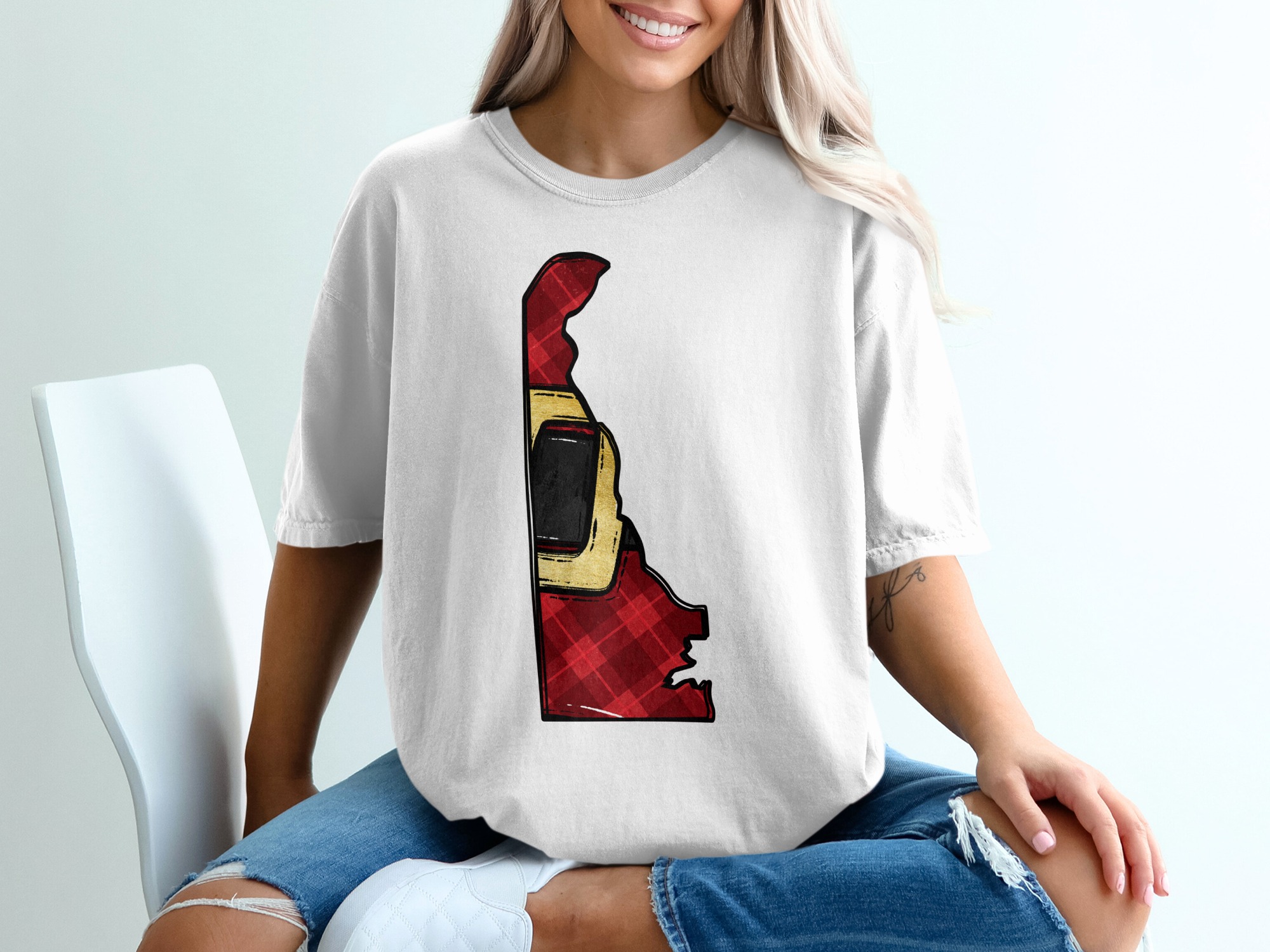 Delaware T-Shirt, Buffalo Plaid Tee, State Pride Shirt, Unique Delaware Design, Personalized State Shirt, Delaware Lover, Delaware Gift