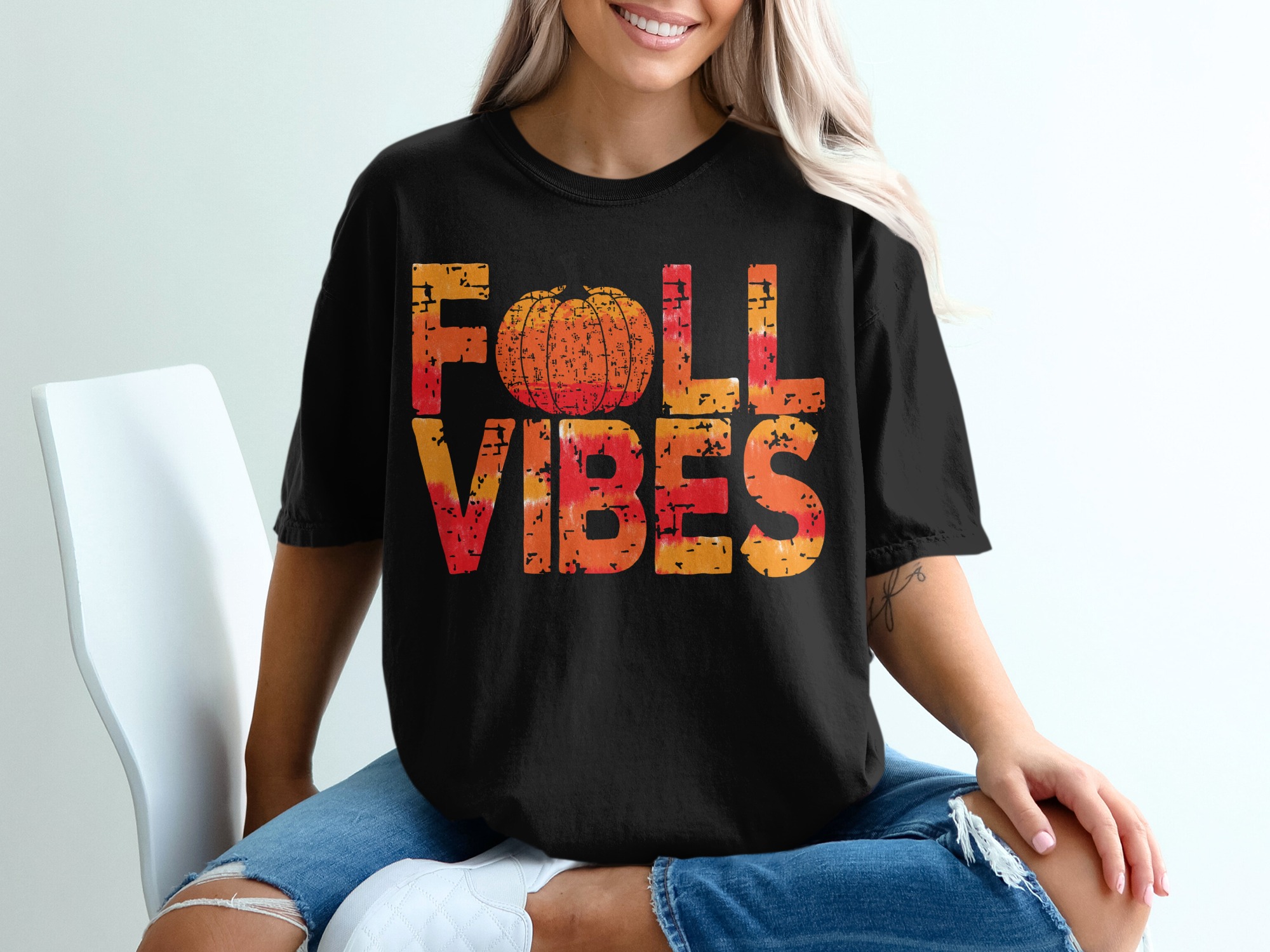 Fall Vibes T-Shirt, Pumpkin T-Shirt, Autumn Season Tee, Thanksgiving Shirt, Cozy Vibes Shirt, Seasonal Clothing - Image 2