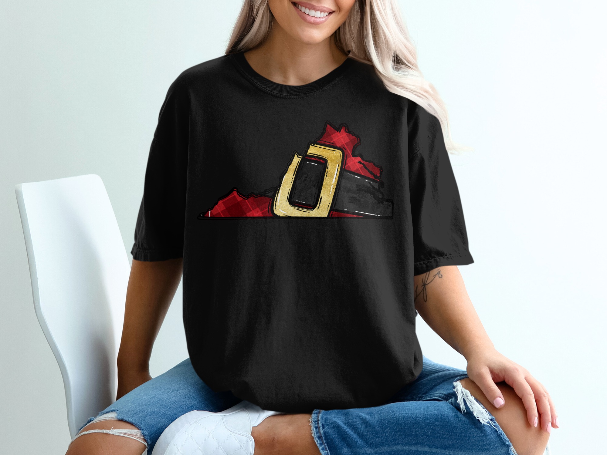 Virginia Santa Belt T-Shirt, Christmas State Outline Tee, Plaid Virginia Gift, Holiday Shirt, Christmas in Virginia, Festive Virginia Shirt - Image 2